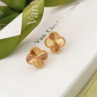 $25.00 USD Van Cleef & Arpels Earrings For Women #1413541