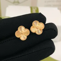 $25.00 USD Van Cleef & Arpels Earrings For Women #1413541