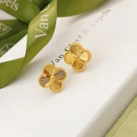 $25.00 USD Van Cleef & Arpels Earrings For Women #1413542