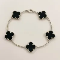 $34.00 USD Van Cleef & Arpels Bracelets For Women #1413736