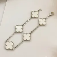 $34.00 USD Van Cleef & Arpels Bracelets For Women #1413740