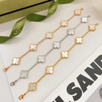 $34.00 USD Van Cleef & Arpels Bracelets For Women #1413740