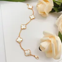 $34.00 USD Van Cleef & Arpels Bracelets For Women #1413741