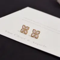 $36.00 USD Van Cleef & Arpels Earrings For Women #1413958