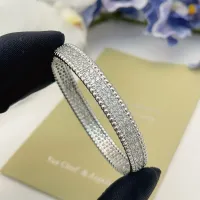 $32.00 USD Van Cleef & Arpels Bracelets #1414293
