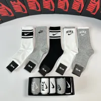 $29.00 USD Nike Socks #1414822