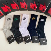 $29.00 USD Nike Socks #1414823