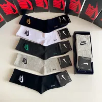 $29.00 USD Nike Socks #1414823