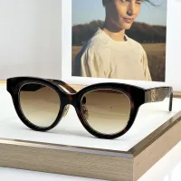 $60.00 USD LOEWE AAA Quality Sunglasses #1415220