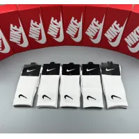 $29.00 USD Nike Socks #1415269