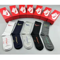 $29.00 USD Nike Socks #1415271