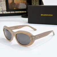$60.00 USD Balenciaga AAA Quality Sunglasses #1415393