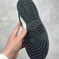 $85.00 USD Nike SB Dunk-Low For Women #1417257