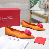 $115.00 USD Roger Vivier RV Flat Shoes For Women #1418118