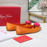 $115.00 USD Roger Vivier RV Flat Shoes For Women #1418118