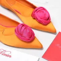 $115.00 USD Roger Vivier RV Flat Shoes For Women #1418118