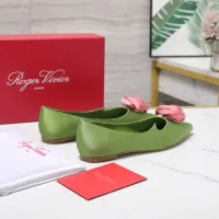 $115.00 USD Roger Vivier RV Flat Shoes For Women #1418120