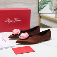 $115.00 USD Roger Vivier RV Flat Shoes For Women #1418121