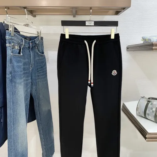 Moncler Pants For Men #1418692