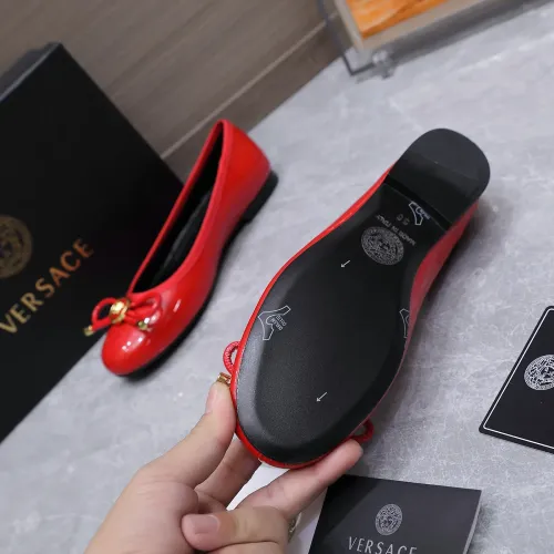 Replica Versace Flat Shoes For Women #1422328 $118.00 USD for Wholesale