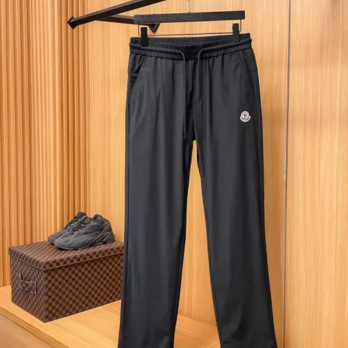 Moncler Pants For Men #1422423