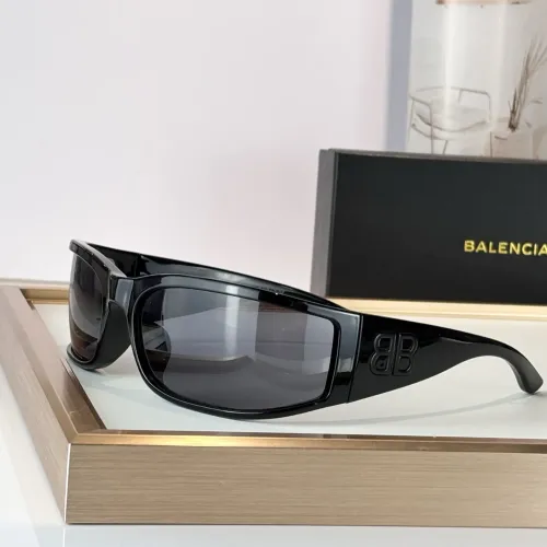 Balenciaga AAA Quality Sunglasses #1423794