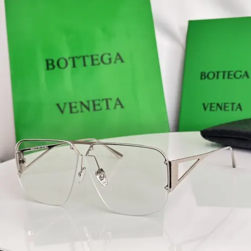 Bottega Veneta AAA Quality Sunglasses #1424355
