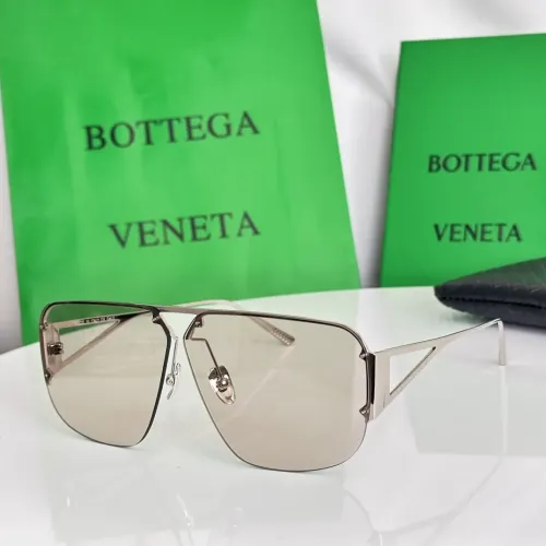 Bottega Veneta AAA Quality Sunglasses #1424356