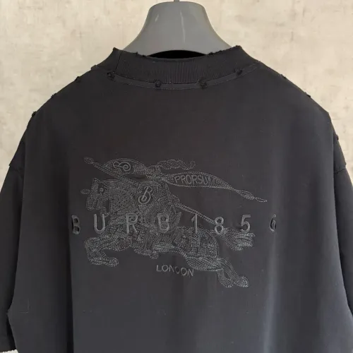 Replica Burberry T-Shirts Short Sleeved For Unisex #1424477 $56.00 USD for Wholesale