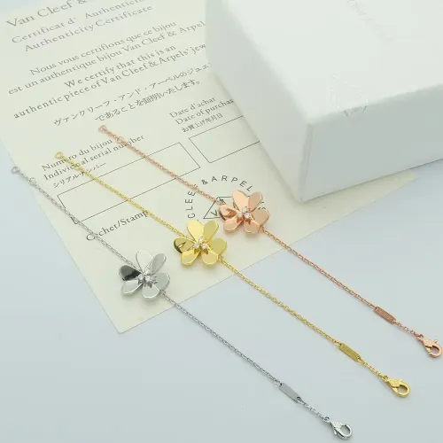 Replica Van Cleef & Arpels Bracelets For Women #1425100 $25.00 USD for Wholesale