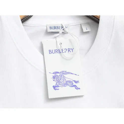 Replica Burberry T-Shirts Short Sleeved For Unisex #1427009 $38.00 USD for Wholesale