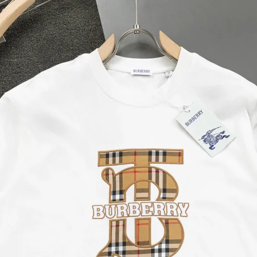Replica Burberry T-Shirts Short Sleeved For Unisex #1427014 $38.00 USD for Wholesale