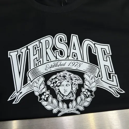 Replica Versace T-Shirts Short Sleeved For Unisex #1430467 $68.00 USD for Wholesale