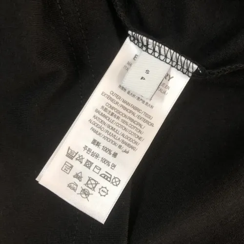 Replica Burberry T-Shirts Short Sleeved For Unisex #1431129 $34.00 USD for Wholesale