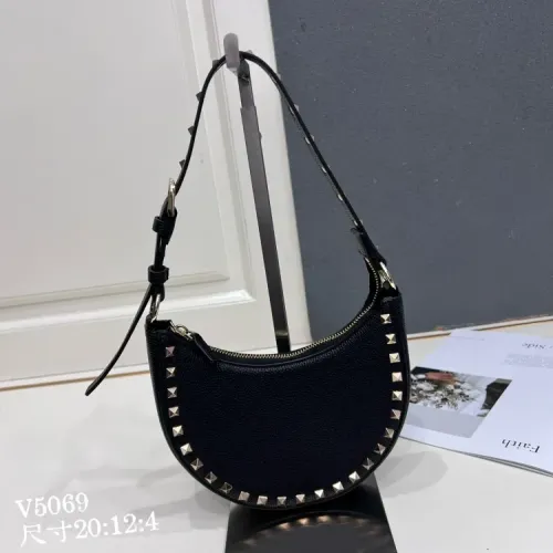Valentino AAA Quality Shoulder Bags For Women #1431753