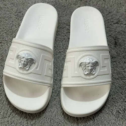 Versace Slippers For Men #1434384