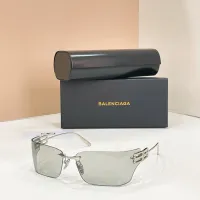 $60.00 USD Balenciaga AAA Quality Sunglasses #1423033