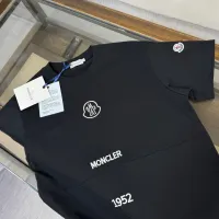 $32.00 USD Moncler T-Shirts Short Sleeved For Unisex #1423452