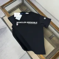 $32.00 USD Moncler T-Shirts Short Sleeved For Unisex #1423455