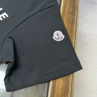 $32.00 USD Moncler T-Shirts Short Sleeved For Unisex #1423455