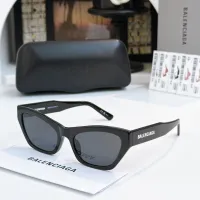 $60.00 USD Balenciaga AAA Quality Sunglasses #1423801