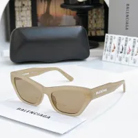 $60.00 USD Balenciaga AAA Quality Sunglasses #1423803