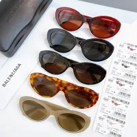 $60.00 USD Balenciaga AAA Quality Sunglasses #1424372