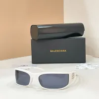 $60.00 USD Balenciaga AAA Quality Sunglasses #1424384