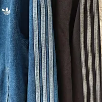 $52.00 USD Adidas Jackets Long Sleeved For Unisex #1424814