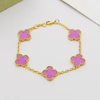 $27.00 USD Van Cleef & Arpels Bracelets For Women #1425063