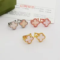 $25.00 USD Van Cleef & Arpels Earrings For Women #1425686