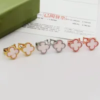 $25.00 USD Van Cleef & Arpels Earrings For Women #1425688