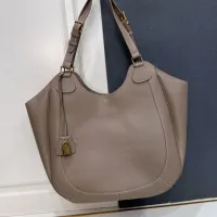$98.00 USD Celine AAA Quality Shoulder Bags For Women #1426496