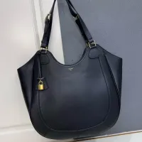 $98.00 USD Celine AAA Quality Shoulder Bags For Women #1426501